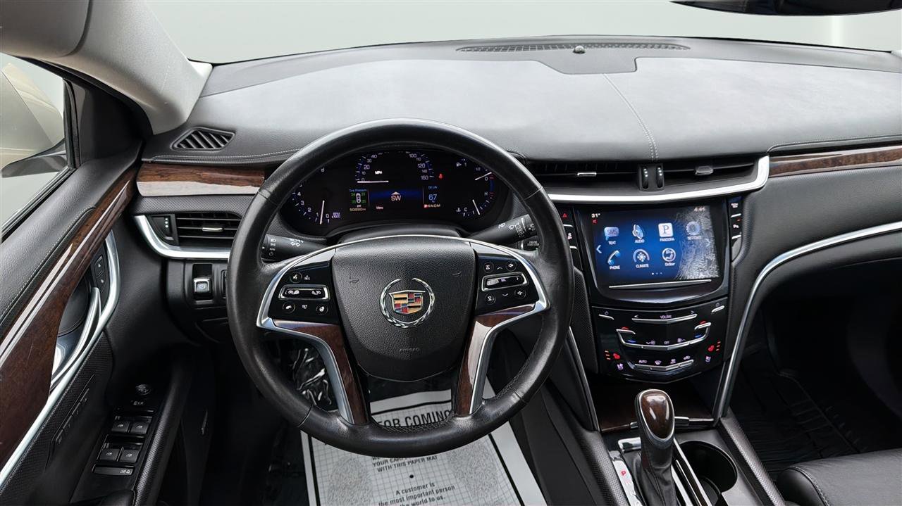 Used 2015 Cadillac XTS Luxury image 22