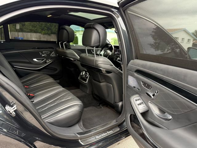 Used 2018 Mercedes-Benz S 560 Sedan w/ Premium Package image 15