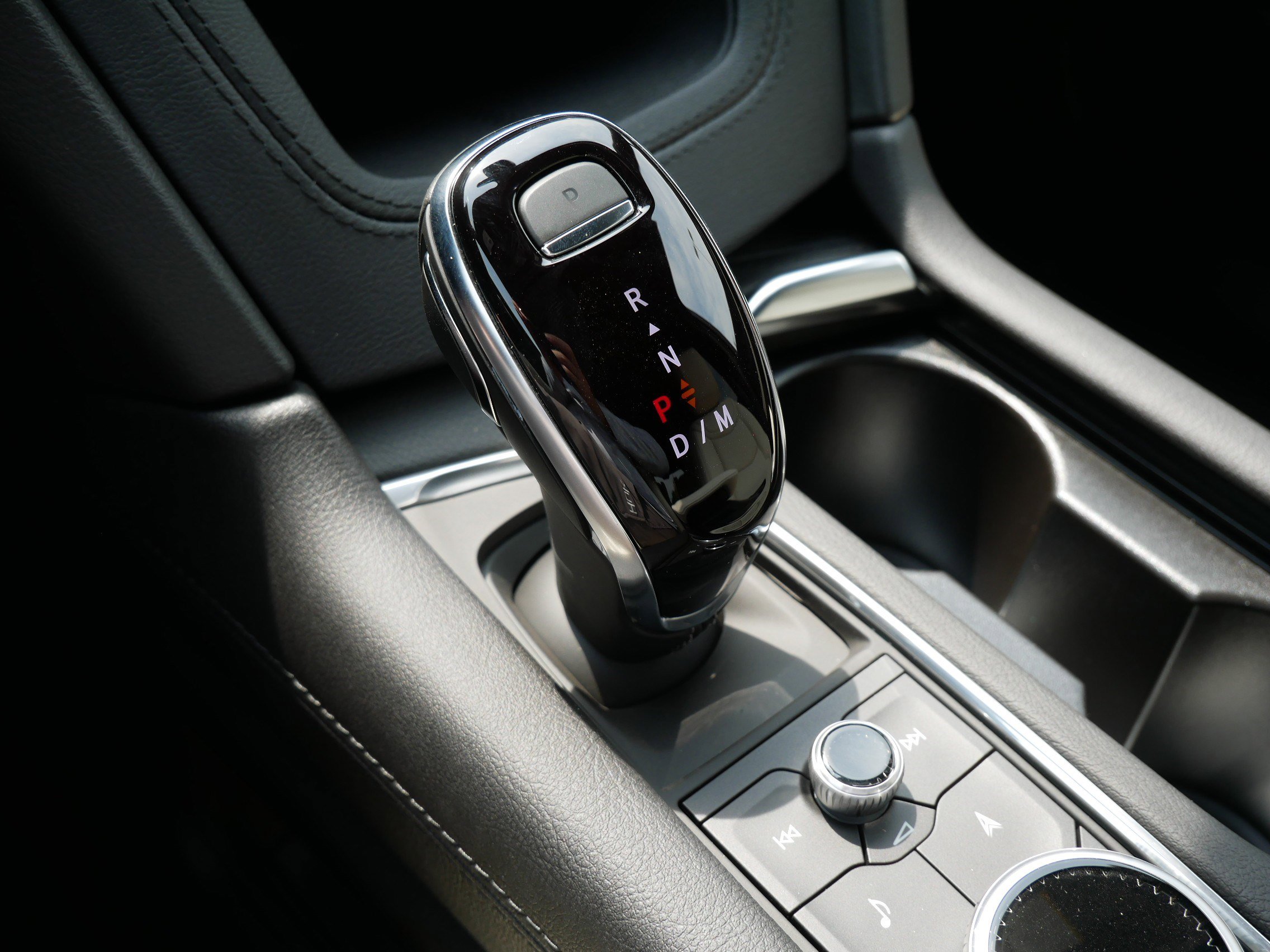 New 2025 Cadillac XT6 Sport w/ Technology Package image 22