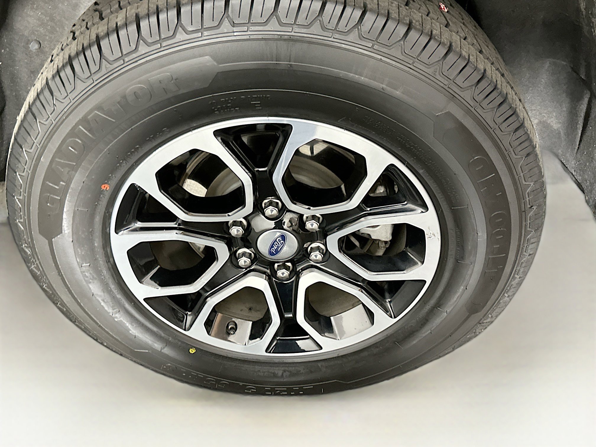 Used 2024 Ford Expedition Max XLT image 11