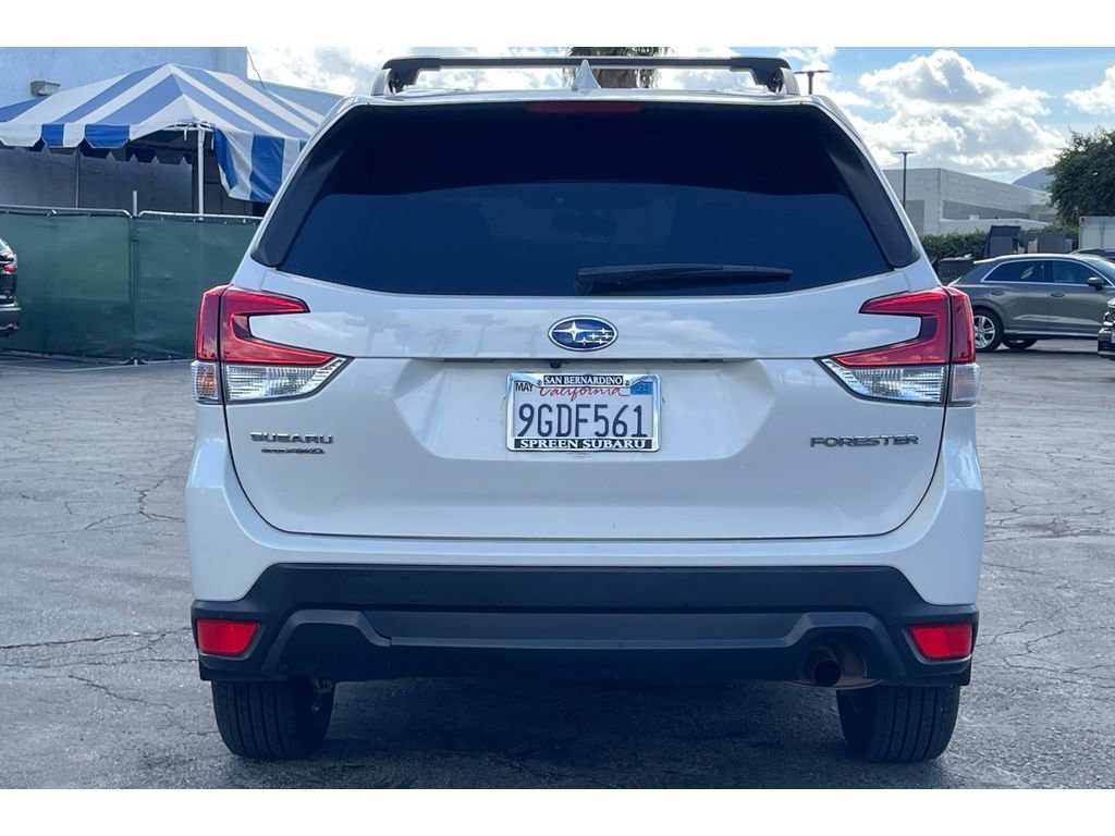 Used 2023 Subaru Forester Premium image 4