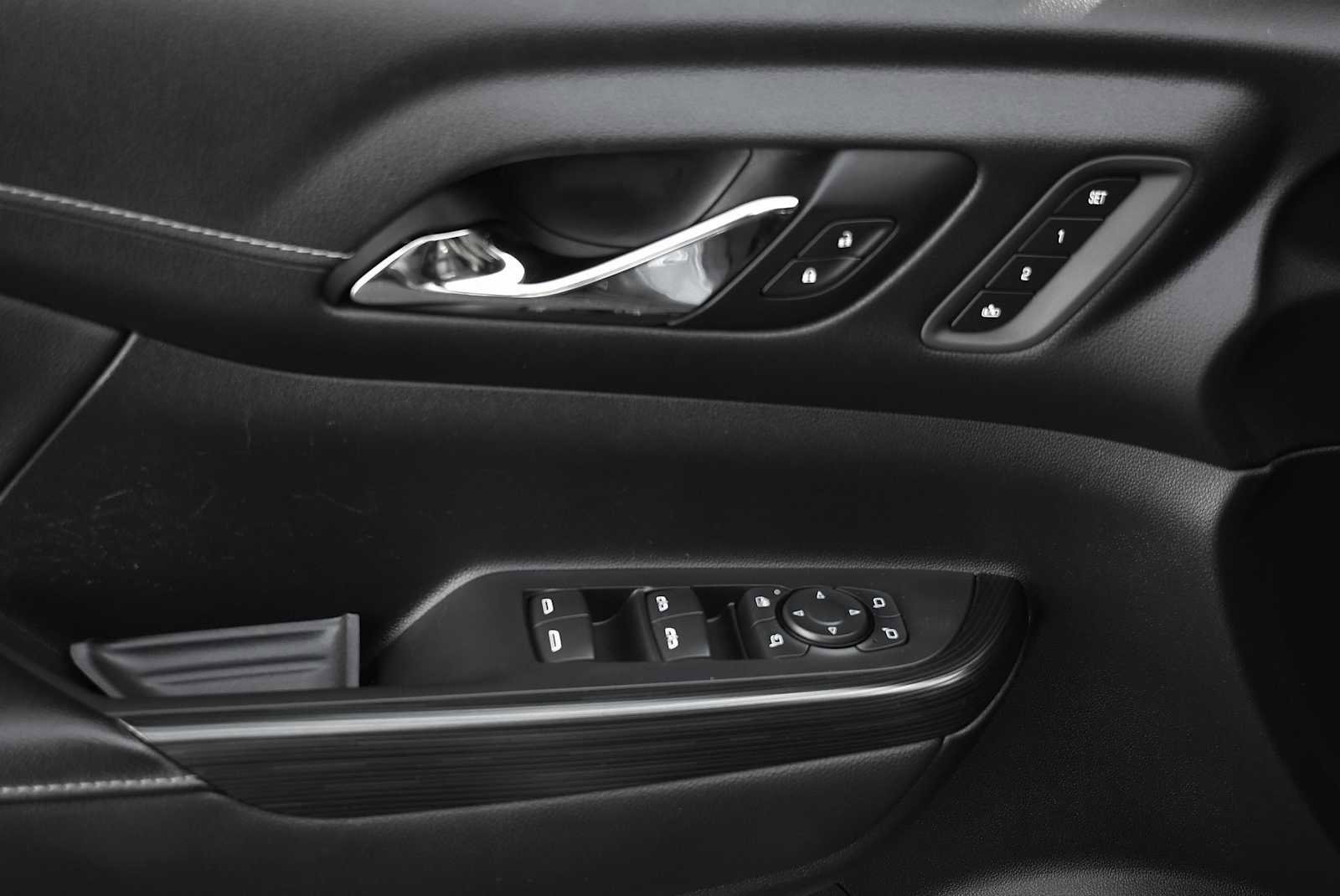 Used 2021 GMC Acadia SLT w/ Elevation Edition image 26