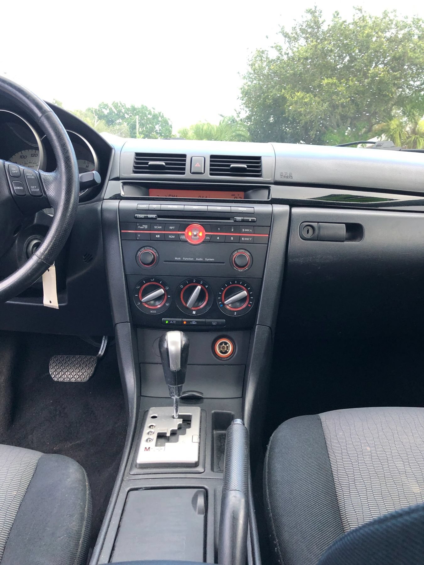 Used 2009 MAZDA MAZDA3 i Touring Value FWD image 17