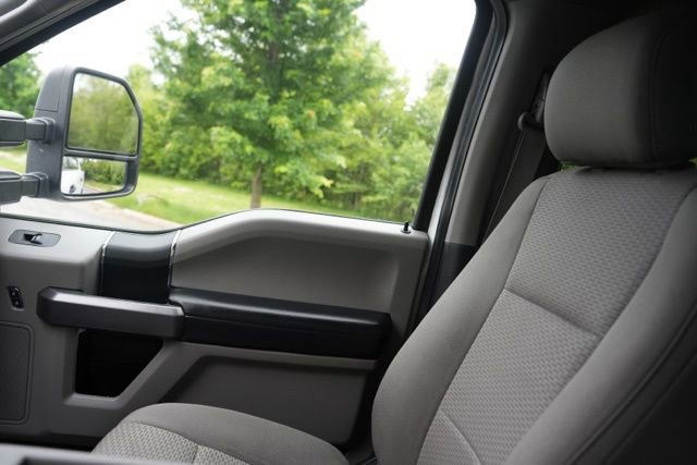 Used 2019 Ford F250 XLT w/ Snow Plow Prep Package AWD/4WD image 13