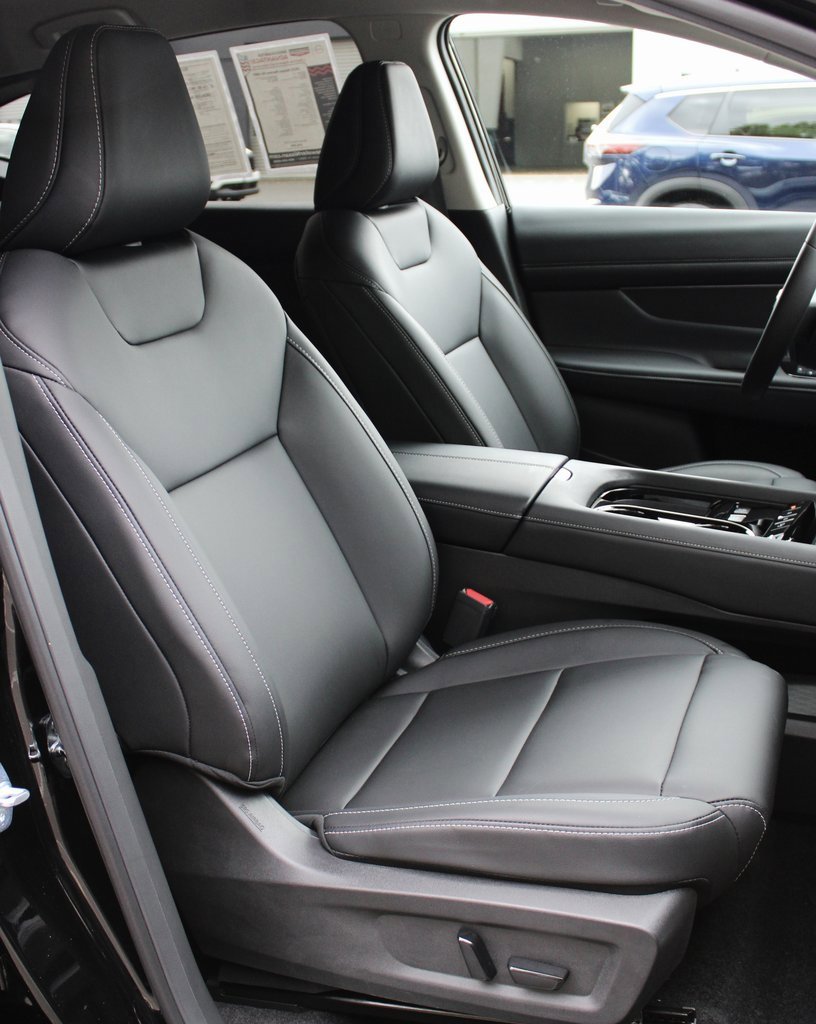 Certified 2025 Nissan Murano SV image 22