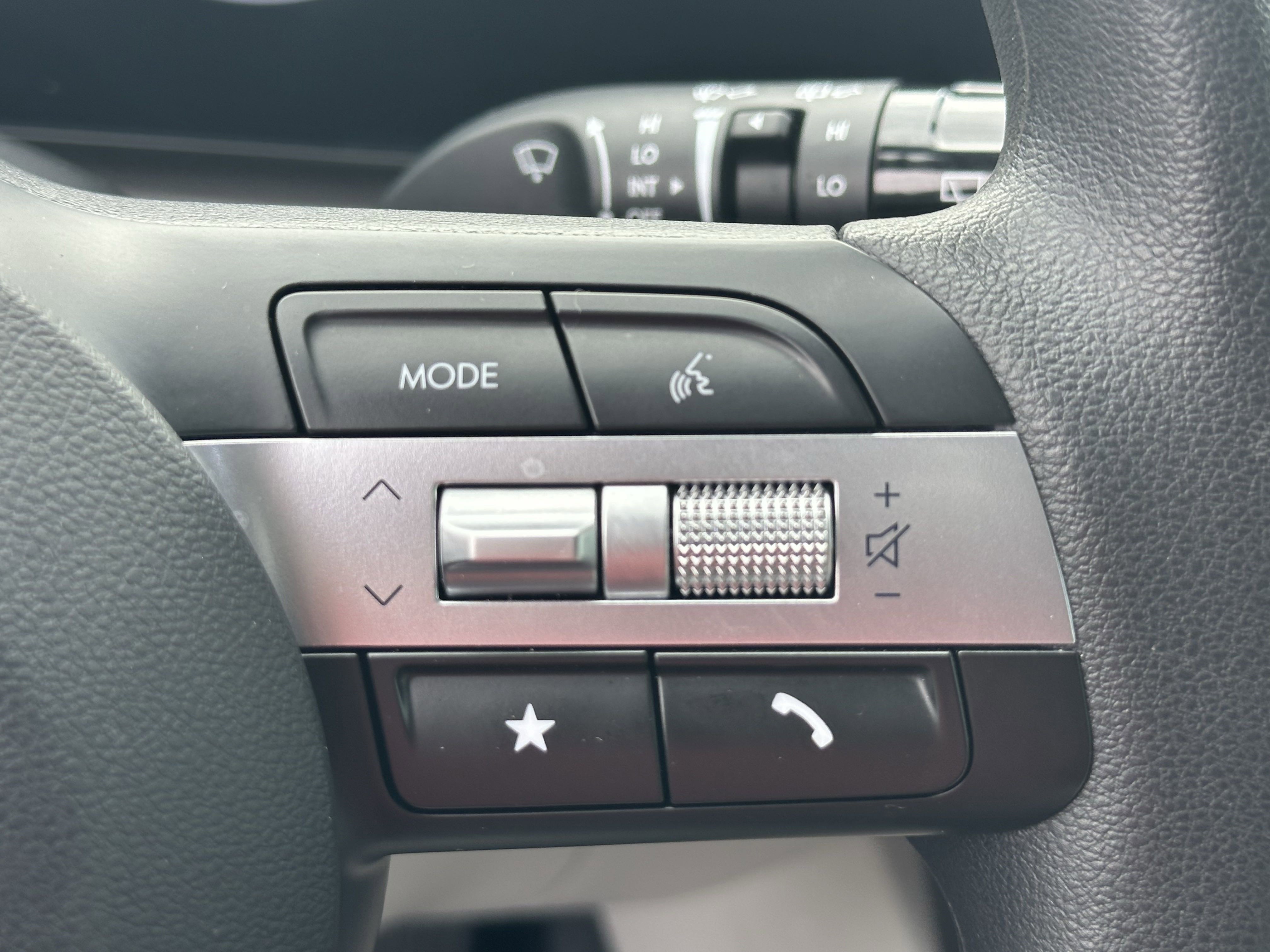 Used 2025 Hyundai Tucson SE image 26