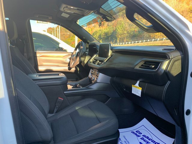 Used 2022 GMC Yukon XL SLE w/ Max Trailering Package image 16