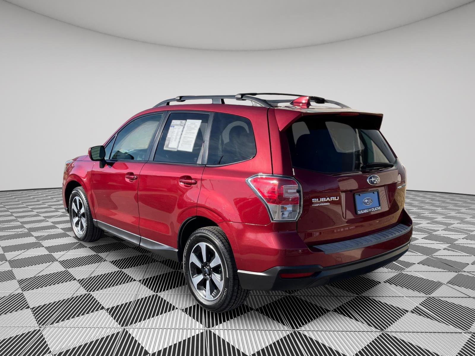 Used 2018 Subaru Forester 2.5i Premium w/ All-Weather Package image 9