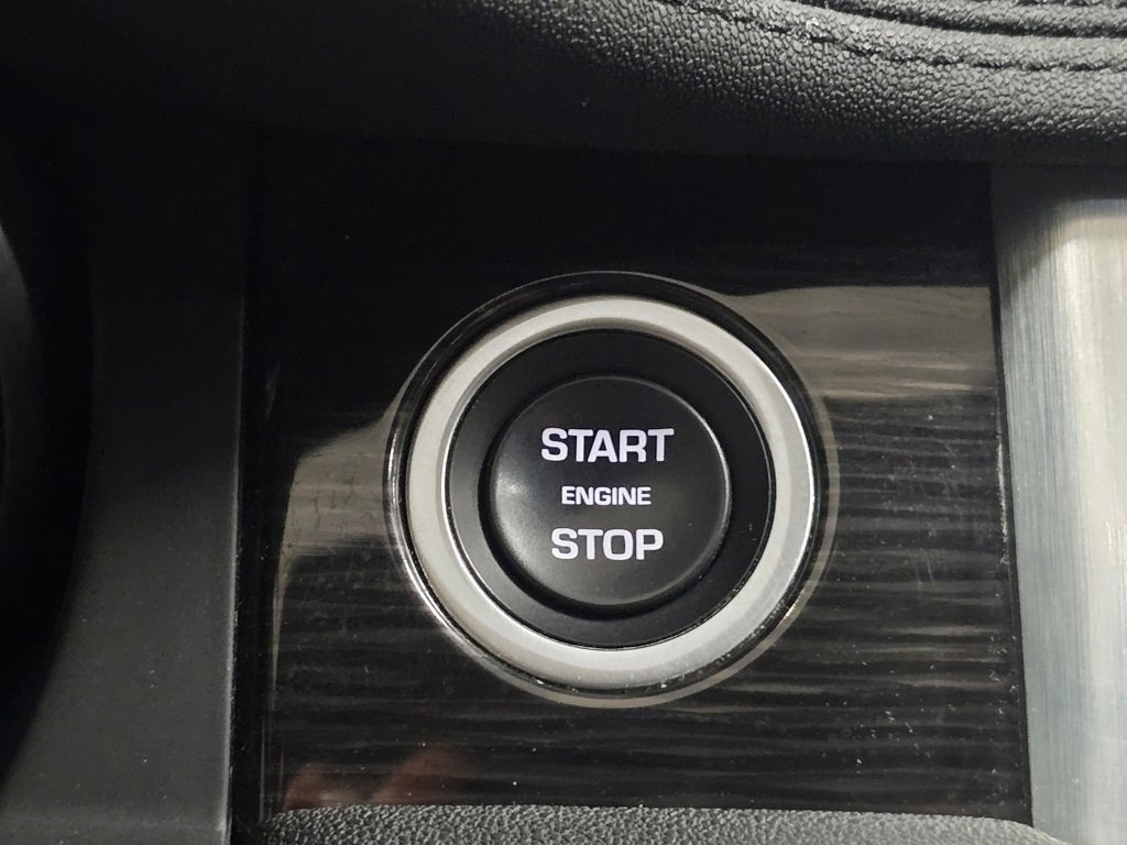 Used 2017 Land Rover Range Rover Evoque HSE Dynamic image 31