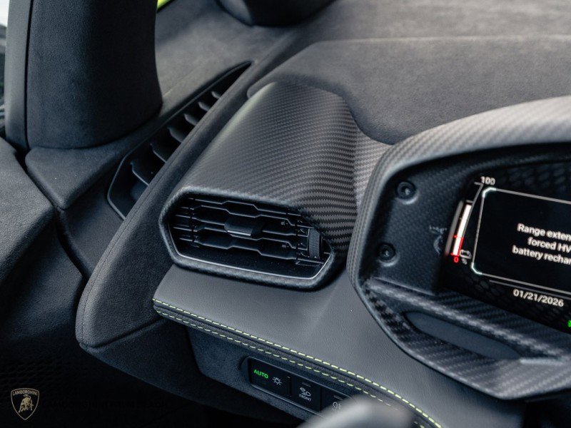 Used 2025 Lamborghini Revuelto AWD/4WD image 16
