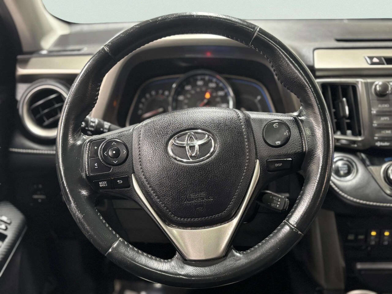 Used 2014 Toyota RAV4 Limited w/ Technology Package AWD/4WD image 32