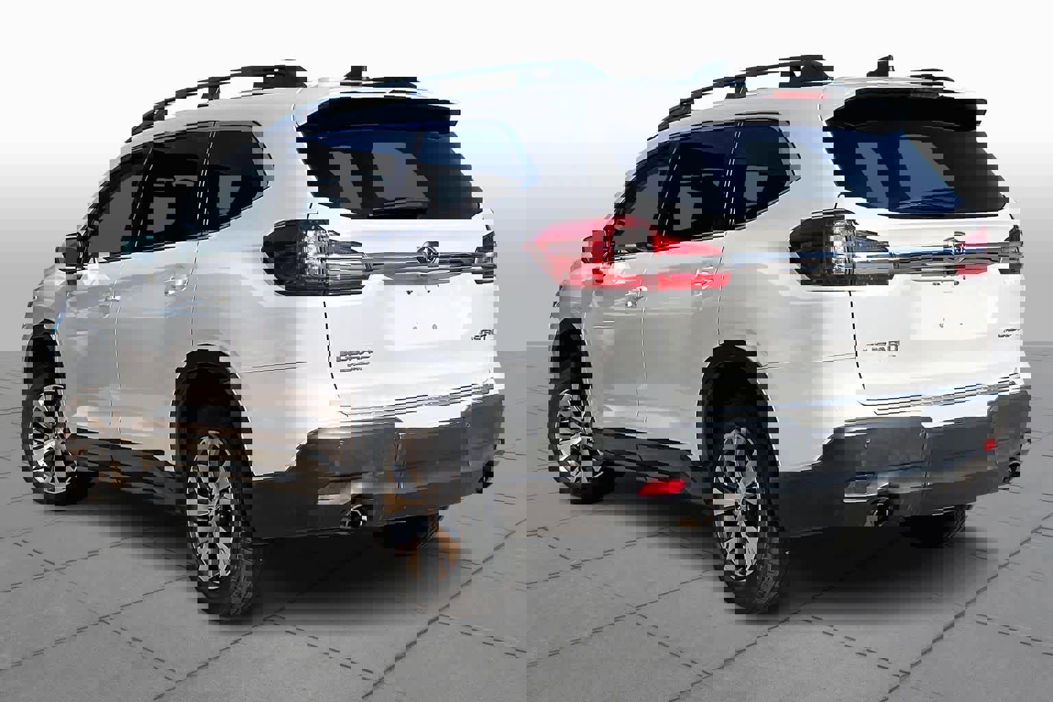 Used 2019 Subaru Ascent Premium w/ Popular Package #4 image 12