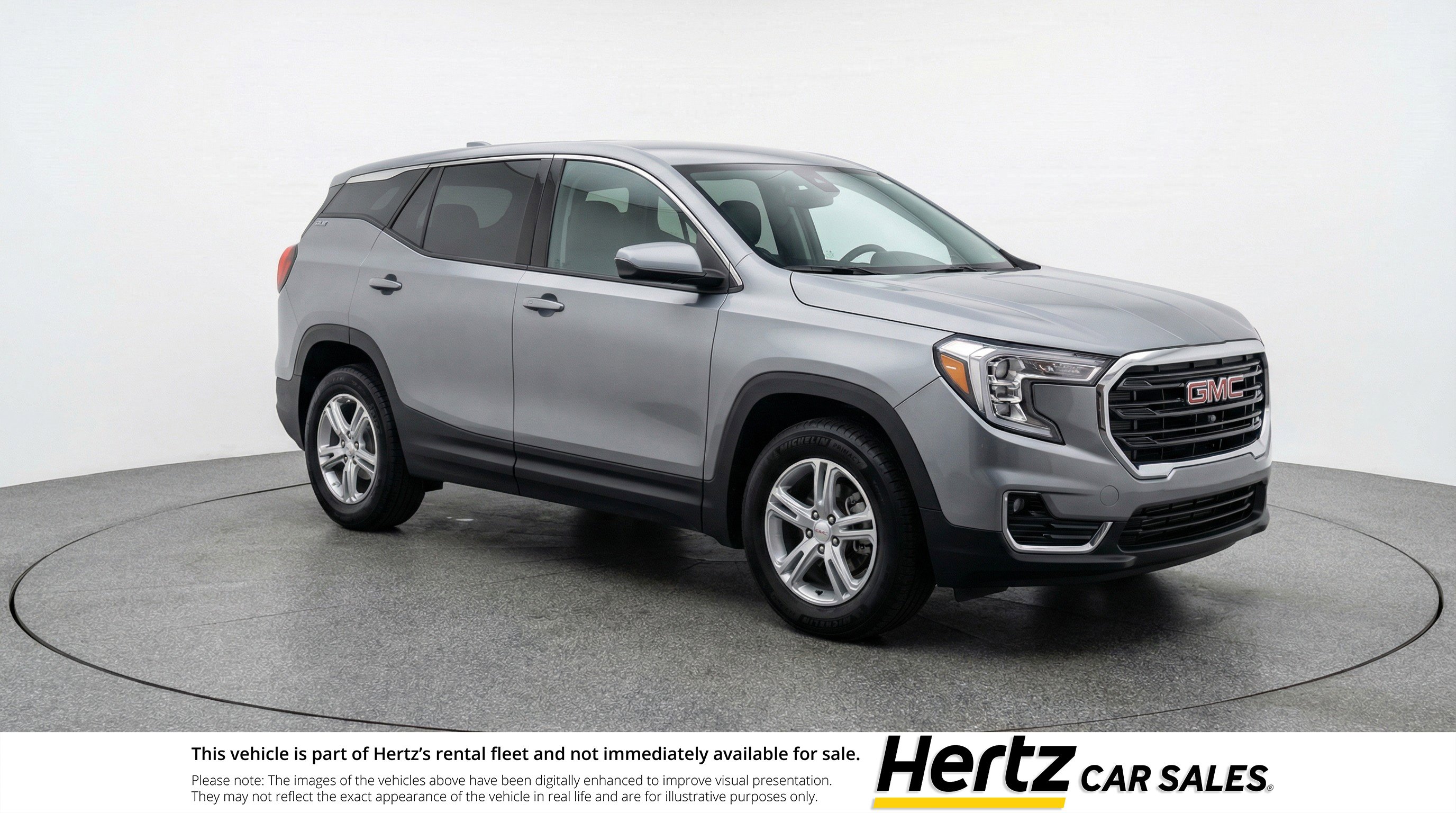 Used 2024 GMC Terrain SLE image 1