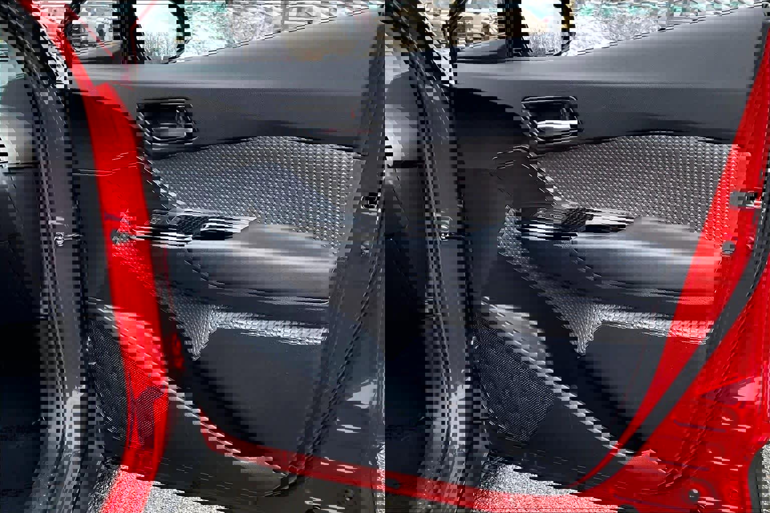 Used 2021 Toyota C-HR Limited image 22