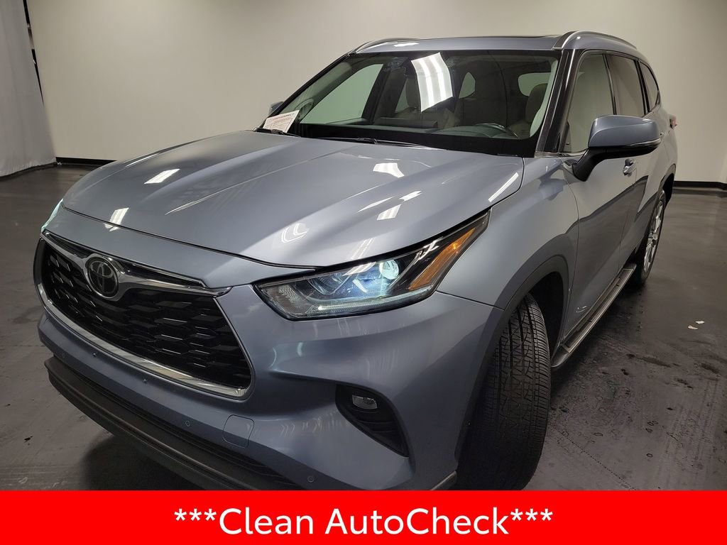 Used 2023 Toyota Highlander Limited image 4