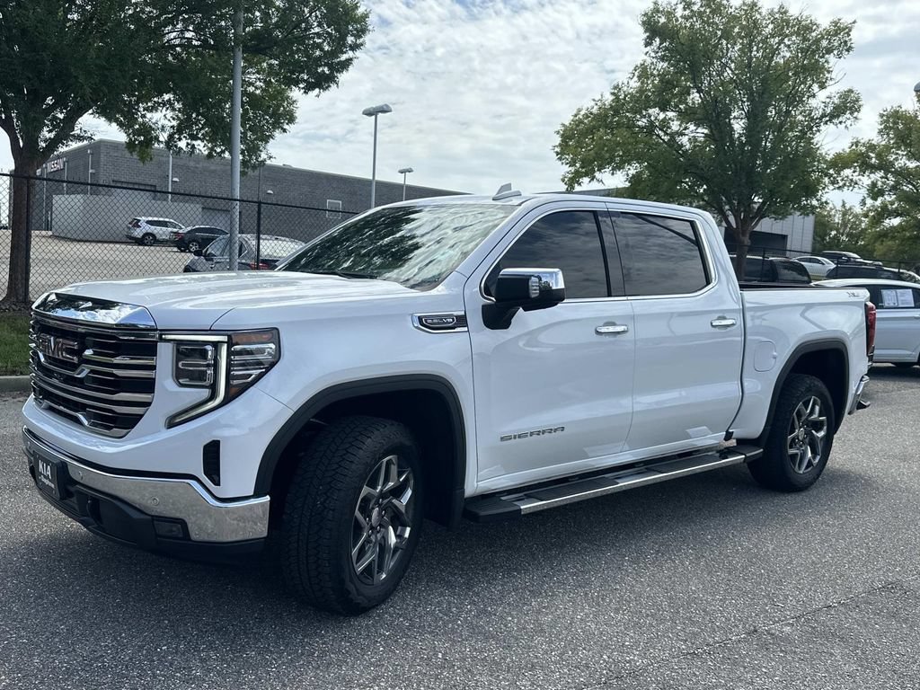 Used 2025 GMC Sierra 1500 SLT w/ SLT Premium Plus Package AWD/4WD image 9