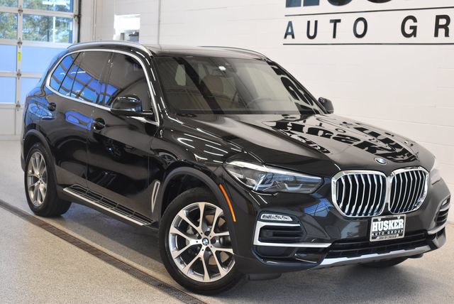 Used 2019 BMW X5 xDrive40i w/ Convenience Package AWD/4WD image 1