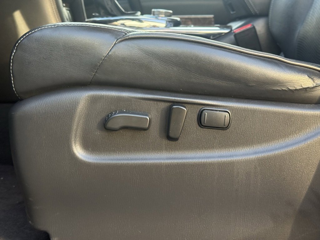 Used 2016 INFINITI QX80 Luxe w/ 22" Wheel Package image 12