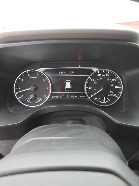 Used 2025 Nissan Rogue SV AWD/4WD image 14
