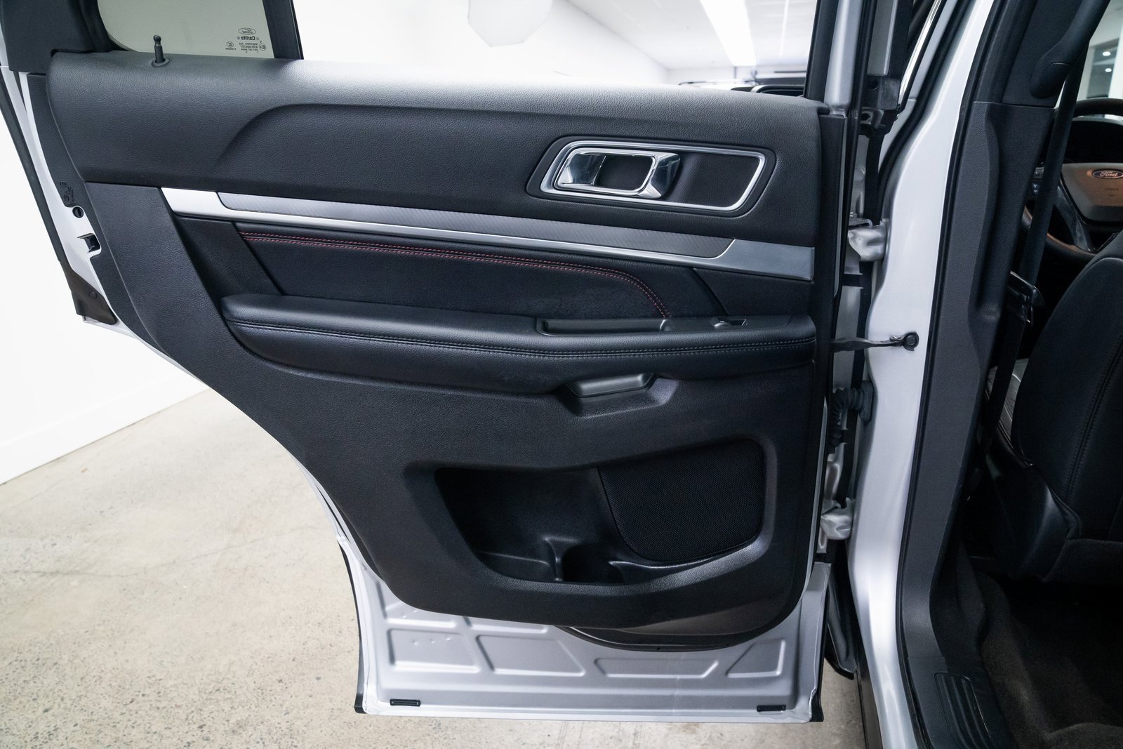 Used 2017 Ford Explorer Sport w/ Equipment Group 401A image 20