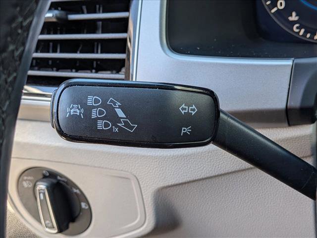 Used 2018 Volkswagen Atlas SEL Premium AWD/4WD image 16