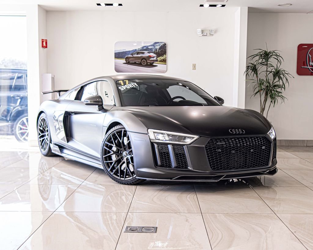 Used 2017 Audi R8 V10 plus image 5