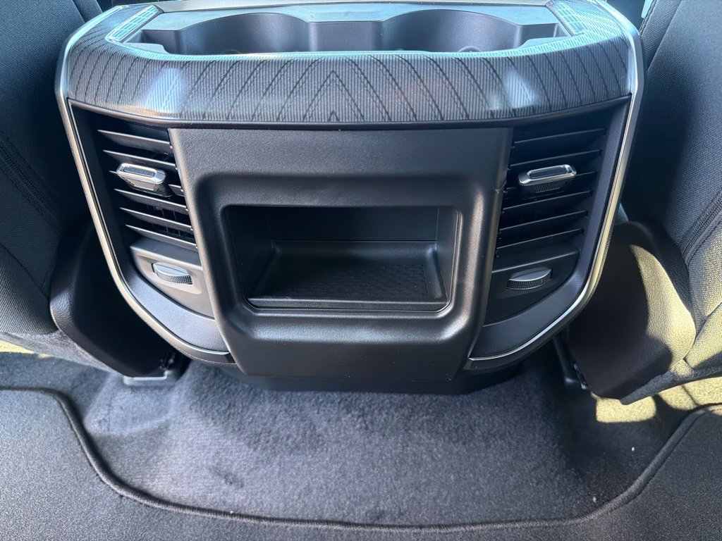 New 2027 RAM 1500 Express AWD/4WD image 32