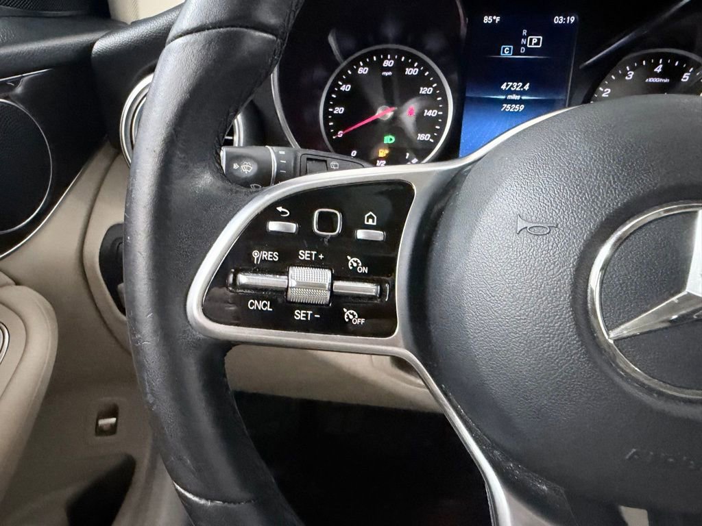 Used 2021 Mercedes-Benz GLC 300 image 25