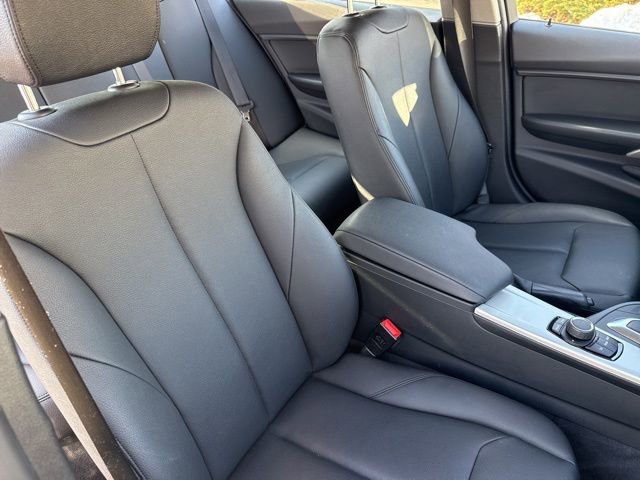 Used 2017 BMW 320i xDrive Sedan image 26