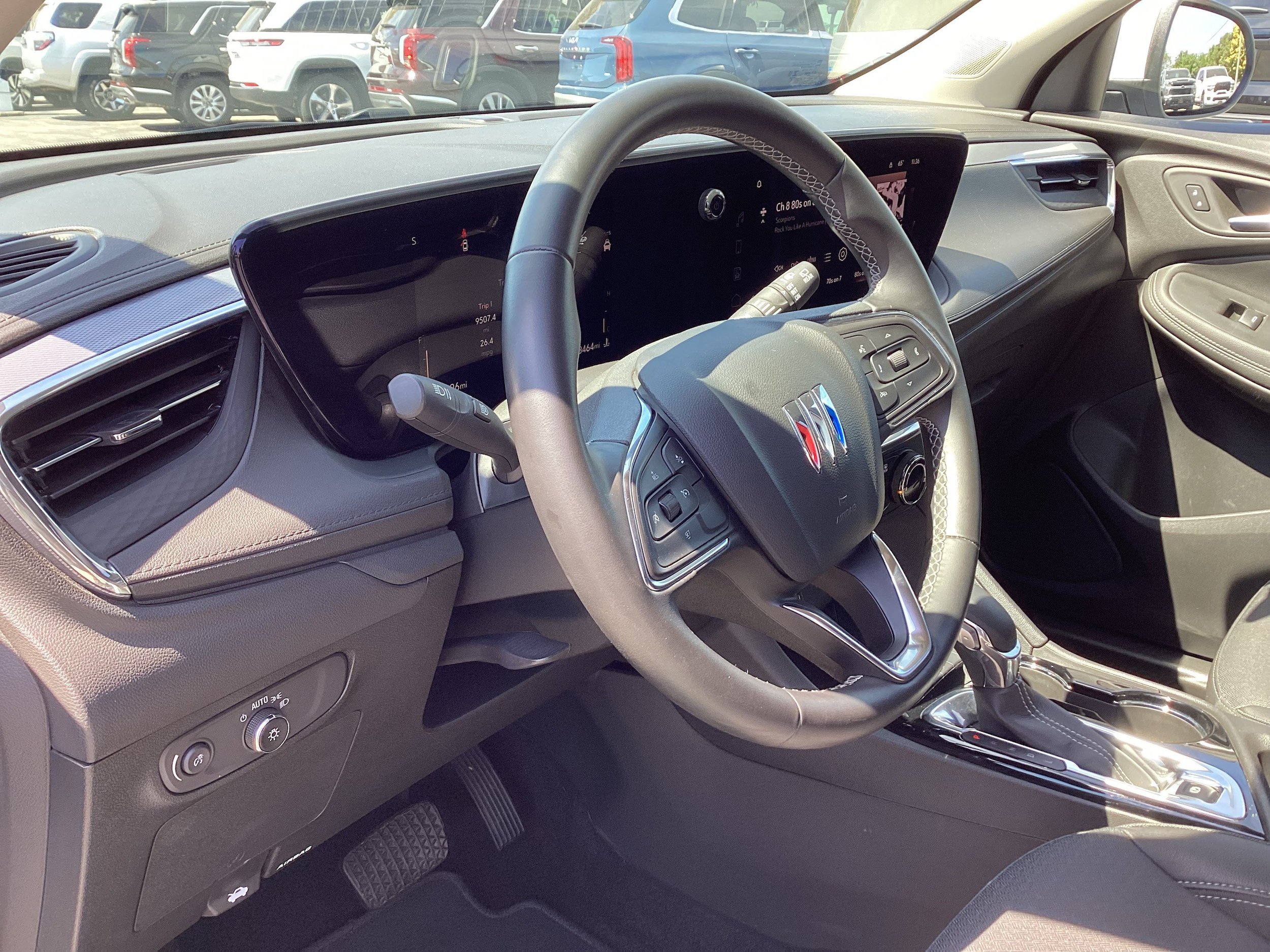 Used 2025 Buick Encore GX Preferred AWD/4WD image 11