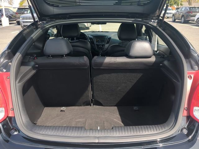 Used 2016 Hyundai Veloster Turbo image 12