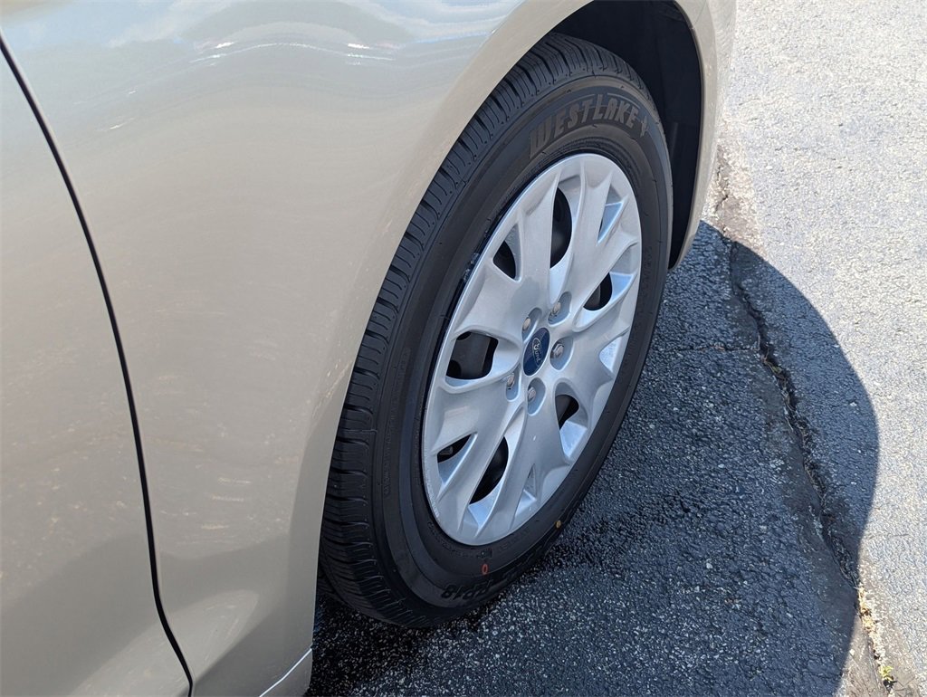 Used 2019 Ford Fusion S image 27