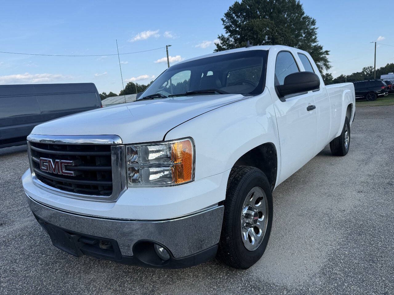 Used 2007 GMC Sierra 1500 W/T RWD image 5