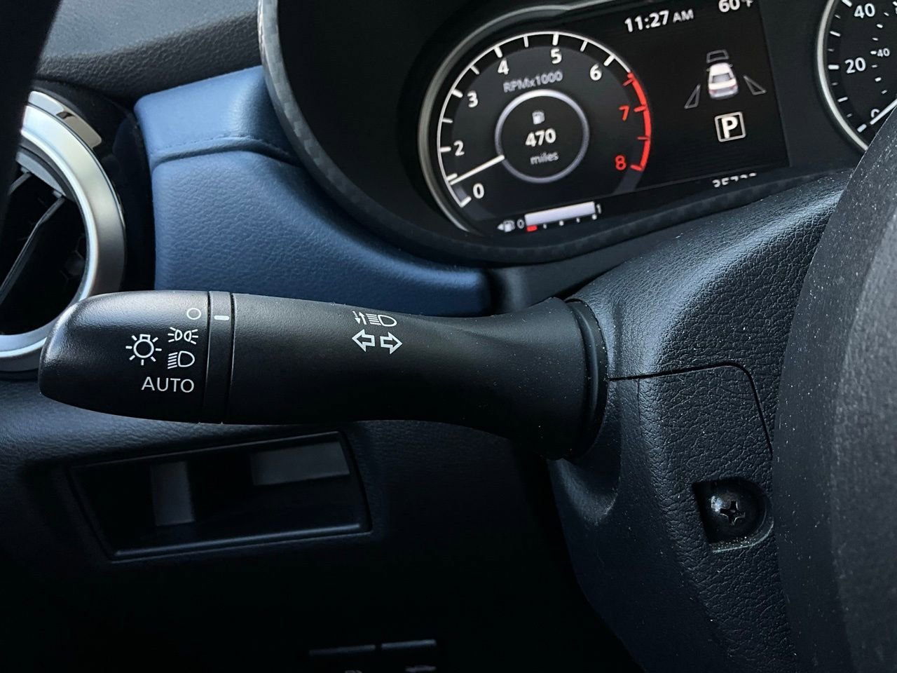 Used 2025 Nissan Versa SV image 31