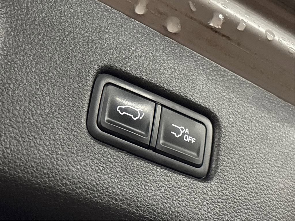 Certified 2024 Kia Carnival SX Prestige image 14