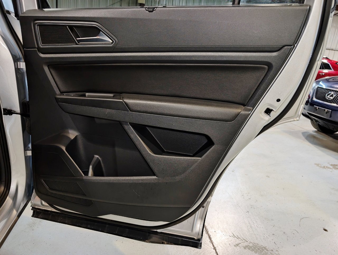 Used 2018 Volkswagen Atlas SE image 26