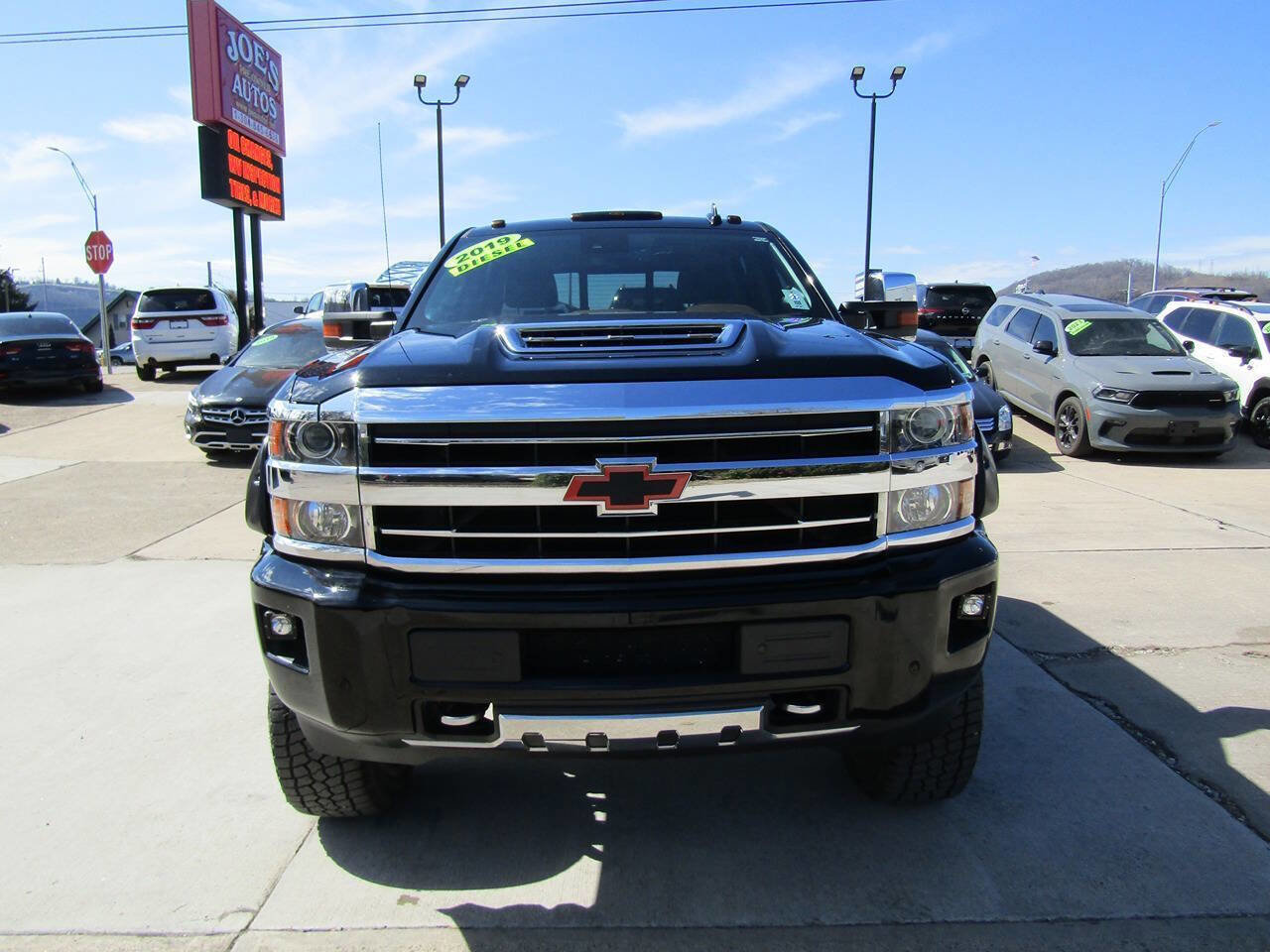 Used 2019 Chevrolet Silverado 2500 High Country w/ Duramax Plus Package image 5