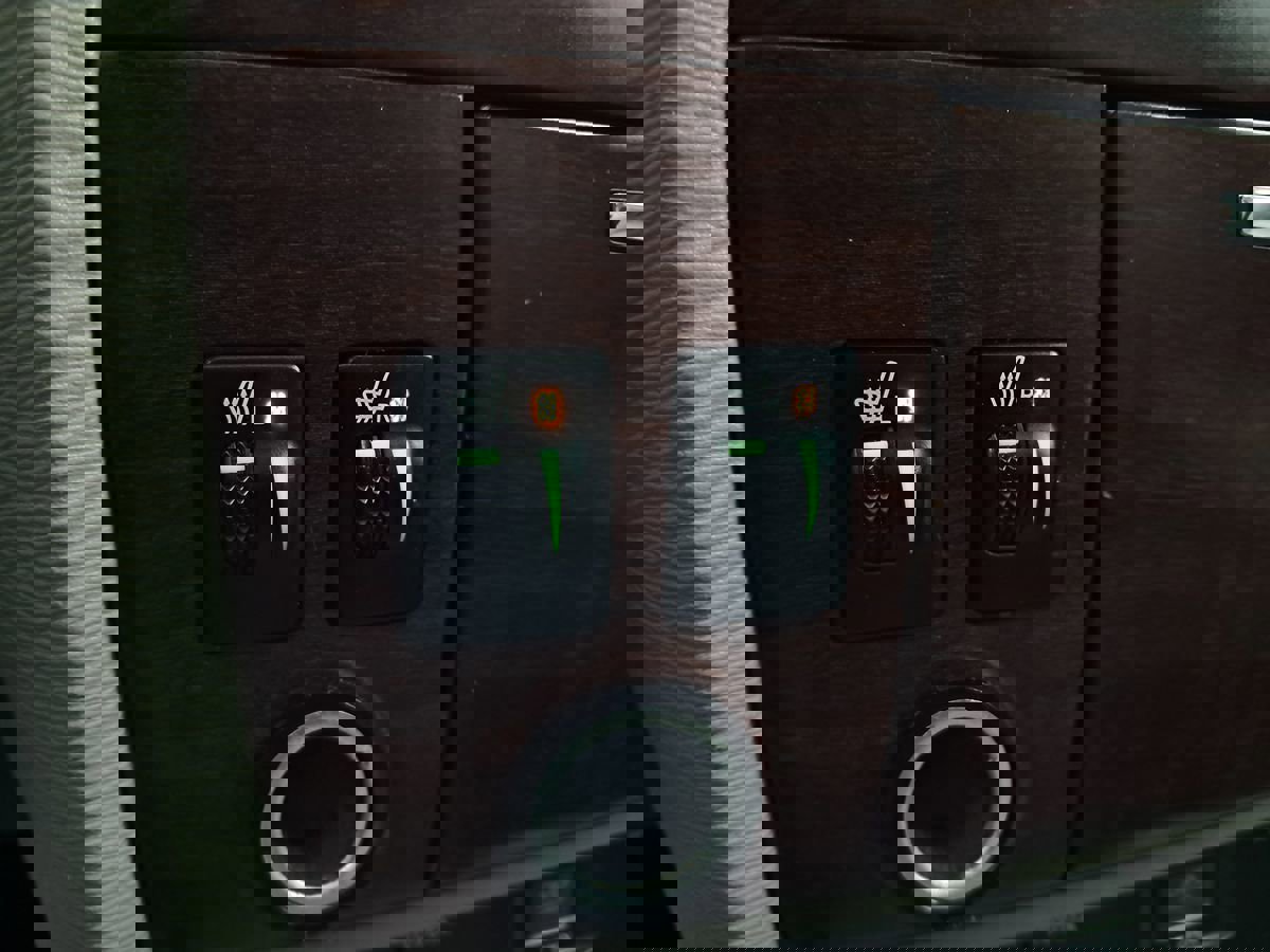 Used 2013 Toyota Sienna Limited w/ Premium Pkg image 24