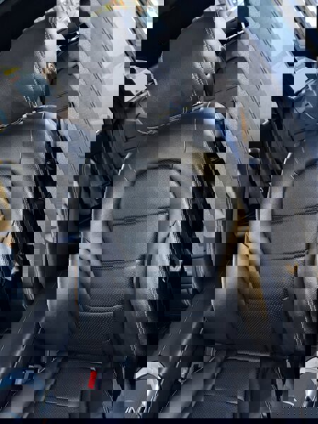 Used 2021 Mercedes-Benz GLC 300 4MATIC image 30