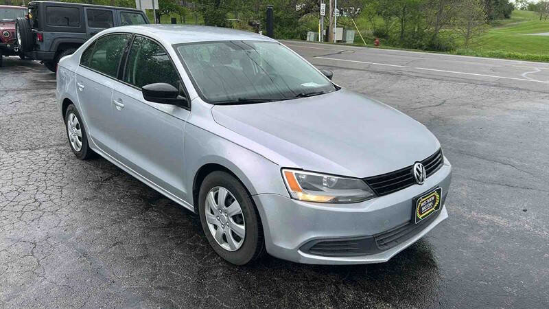 Used 2014 Volkswagen Jetta S image 2