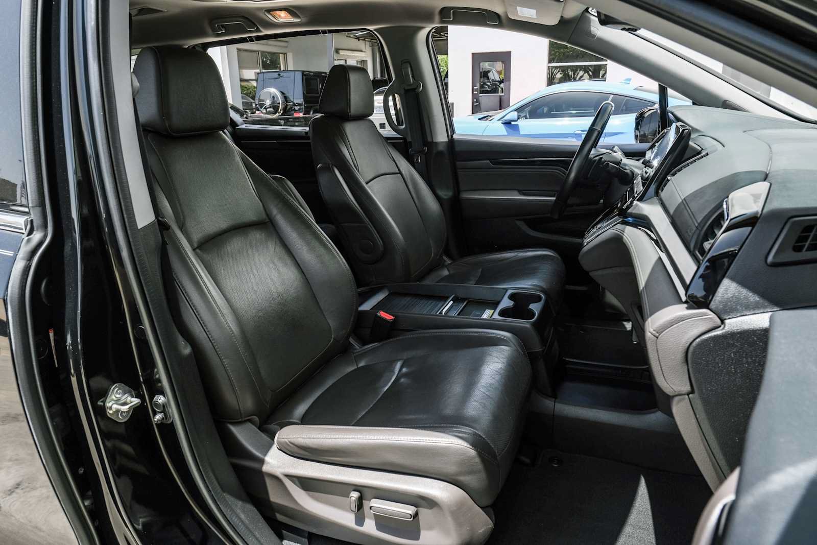 Used 2020 Honda Odyssey Elite image 31
