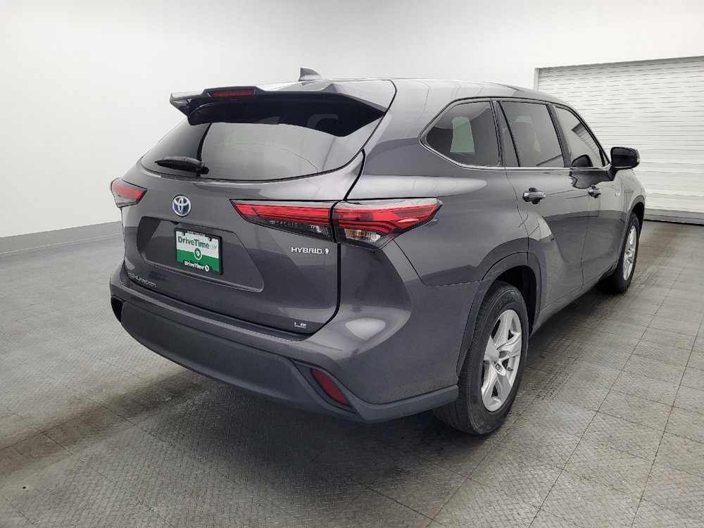 Used 2021 Toyota Highlander LE image 9
