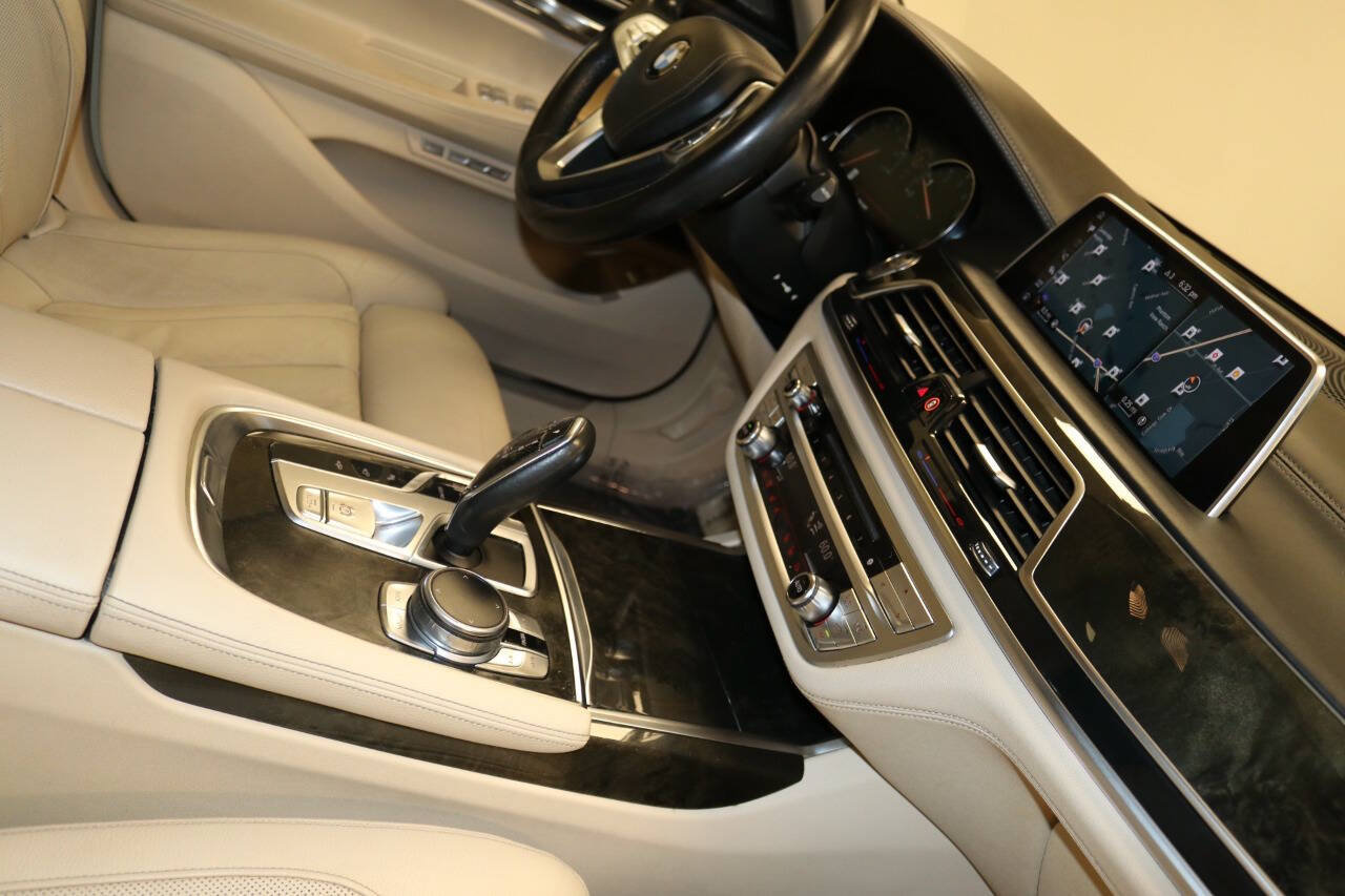 Used 2016 BMW 740i RWD image 60