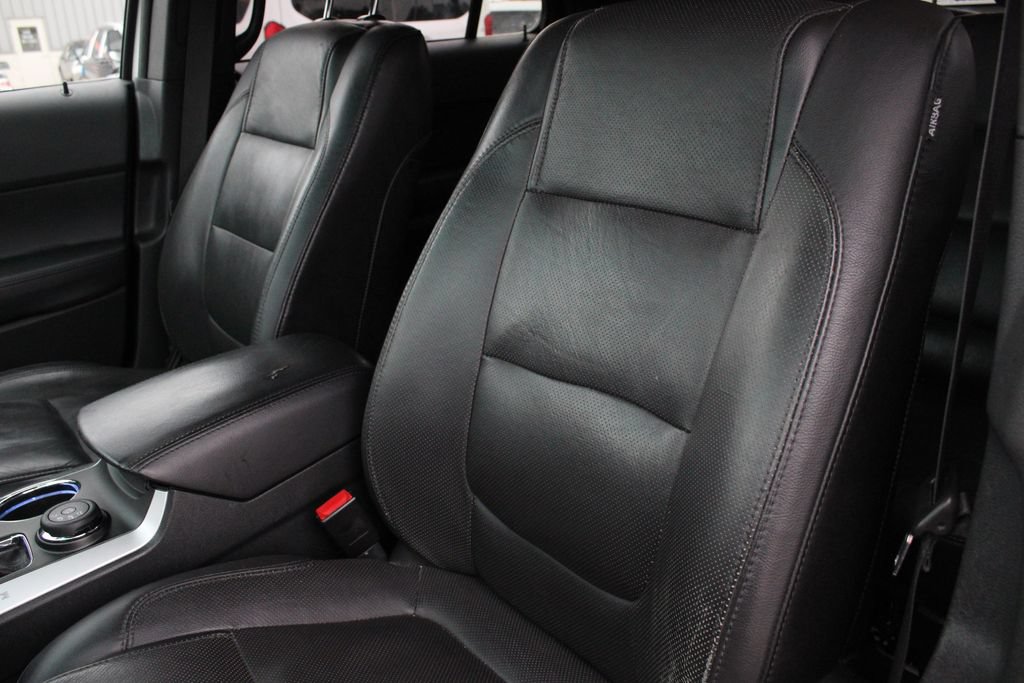 Used 2015 Ford Explorer Limited w/ Equipment Group 302A AWD/4WD image 6