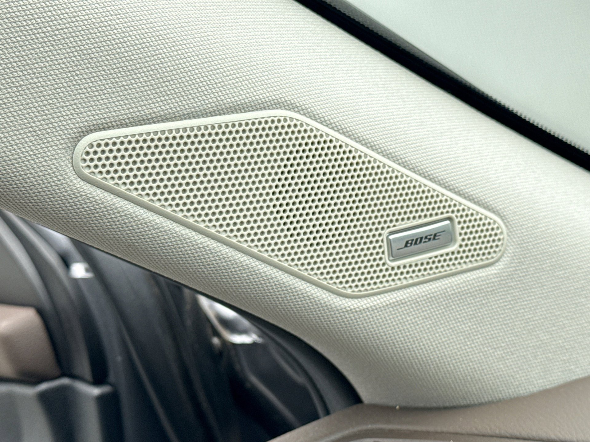 Used 2023 Nissan Rogue SL w/ SL Premium Package image 17