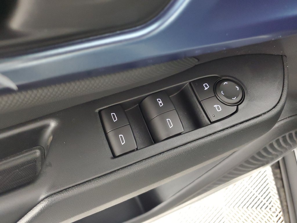 New 2026 Chevrolet Equinox EV LT w/ LPO, All-Weather Mat Package AWD/4WD image 27