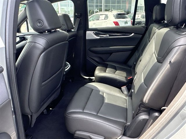 Used 2023 Cadillac XT6 Premium Luxury AWD/4WD image 25