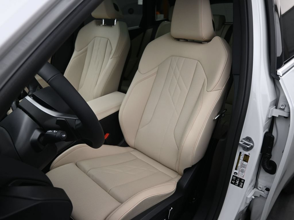New 2026 BMW X3 xDrive30i w/ Premium Package AWD/4WD image 13