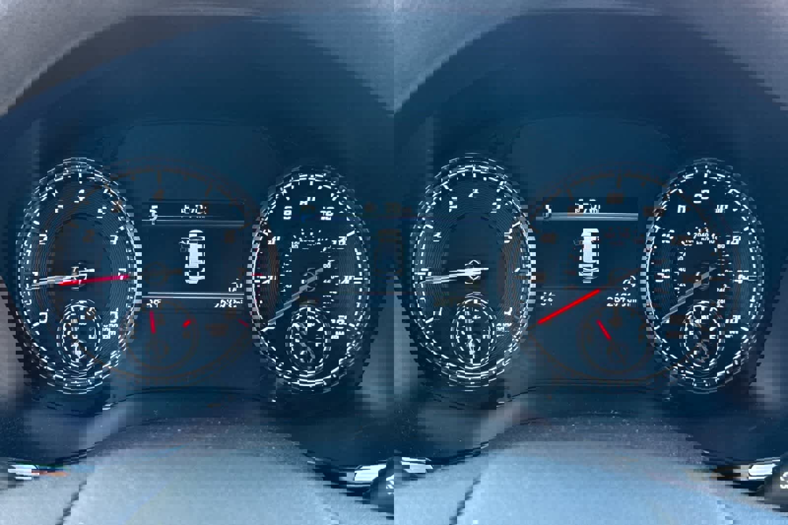 Used 2023 Hyundai Santa Fe SE w/ Cargo Package image 27