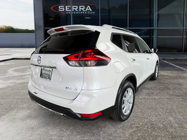 Used 2018 Nissan Rogue SV w/ Premium Package image 4